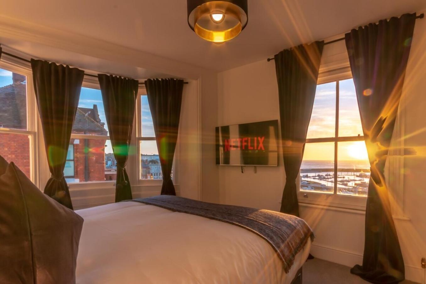 Luxury Ramsgate Harbour View By Adliv Exterior foto