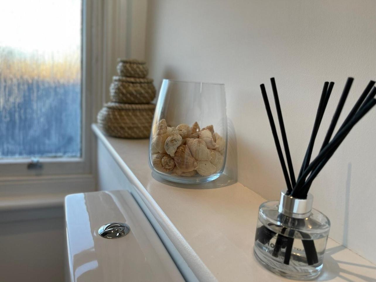 Luxury Ramsgate Harbour View By Adliv Exterior foto